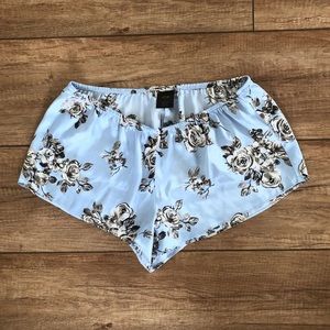 APT 9 silky floral shorts